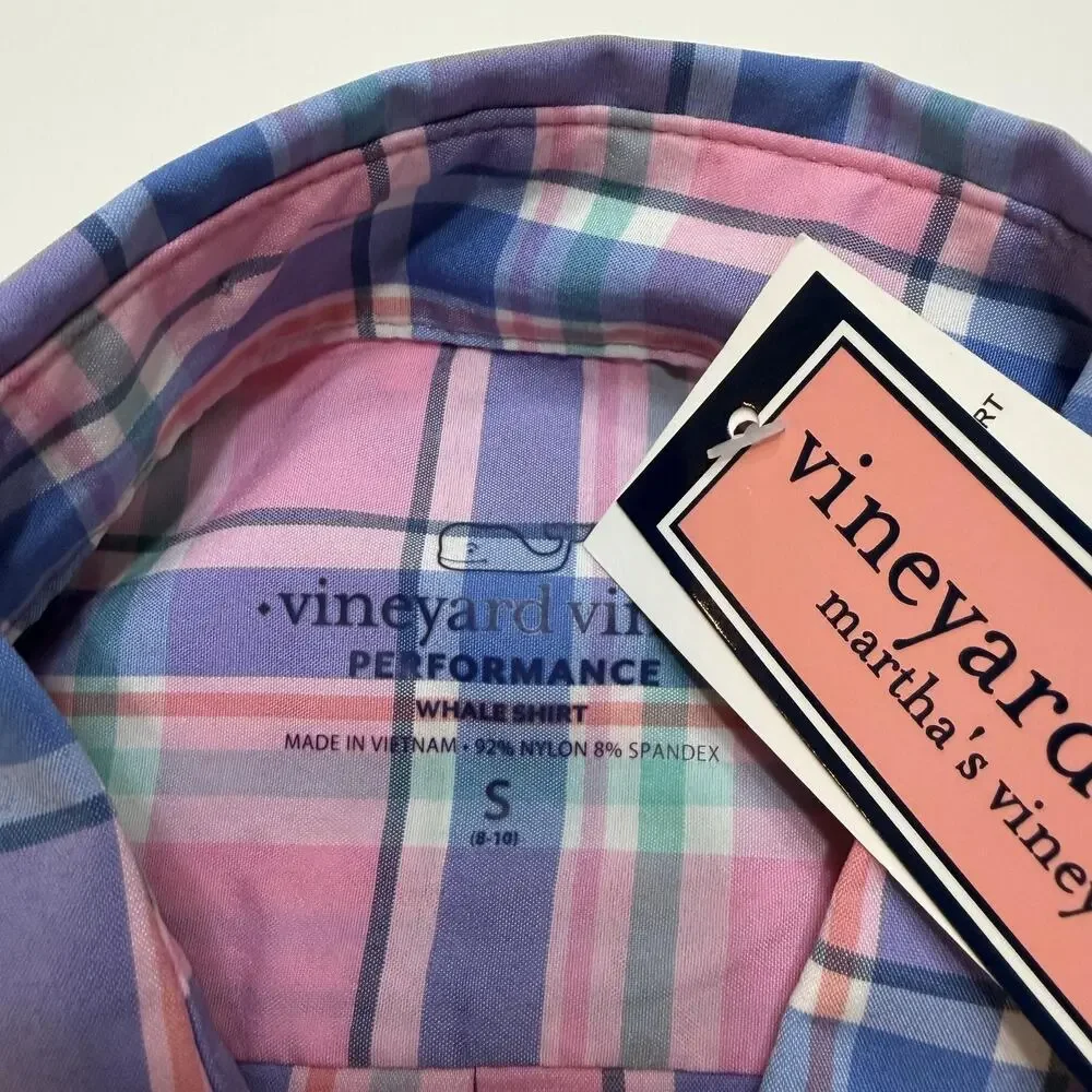 Vineyard Vines step out